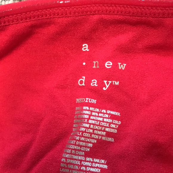 a new day Woman’s Red & Black Strapless Tube Crop Top Butter Soft Sz M | NWT - Picture 6 of 6